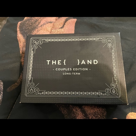 199 cards with thought-provoking questions per deck - Picture 1 of 3